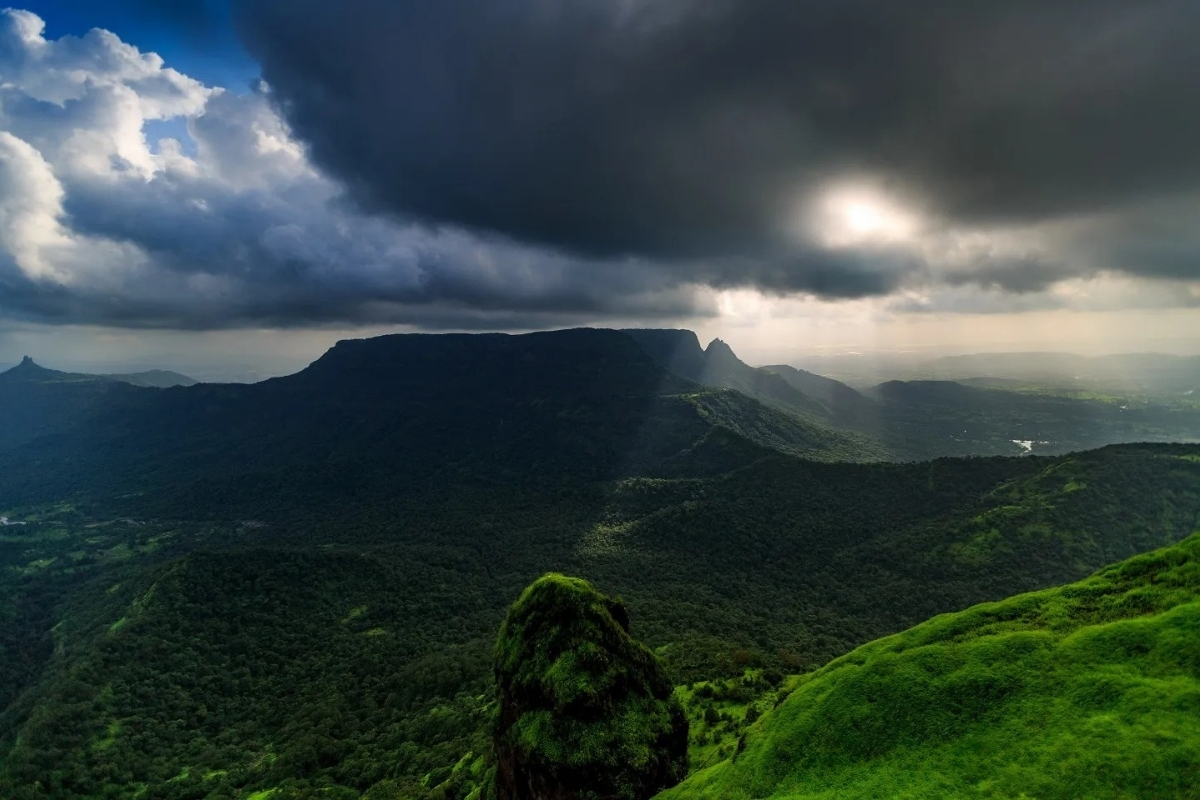 3 Days Lonavala Matheran Weekend Getaway from Hyderabad poster
